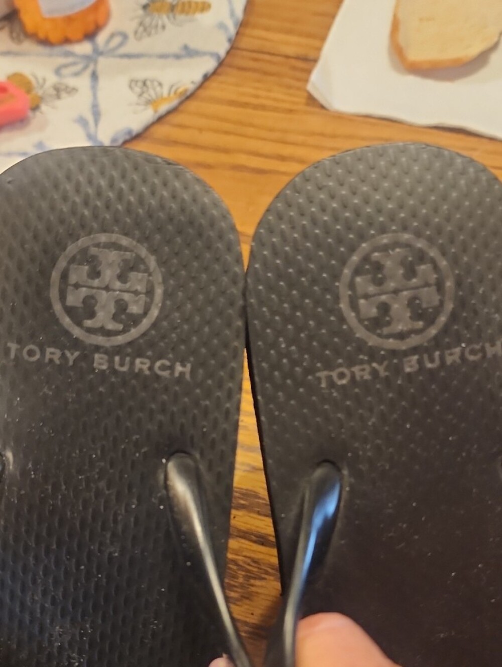 Tory Burch Black Flip Flop Sandals with Gold Logo - Picture 3 of 8